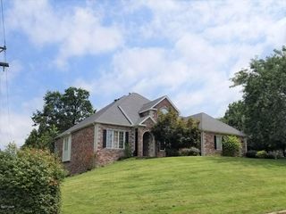 6031 Highland Dr, Joplin, MO 64804