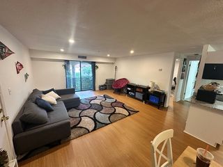685 Oak St, Brockton, MA 02301