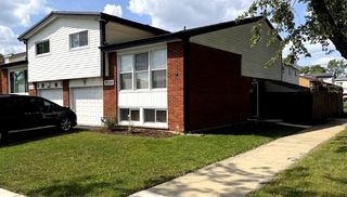 9250 W  Church St, Des Plaines, IL 60016