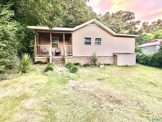 209 Walker Dr, Attalla, AL 35954