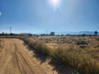 Paramount Rd, Phelan, CA 92371