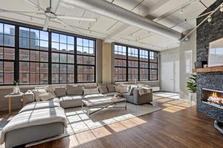 318 East Chicago STREET #4B, Milwaukee, WI 53202