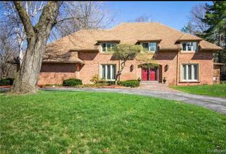 7449 Stony River Ct, Bloomfield Hills, MI 48301