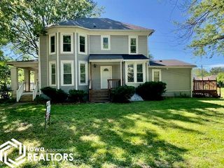 207 E  Briggs Ave, Fairfield, IA 52556
