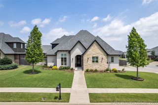 461 E  130th St S, Jenks, OK 74037
