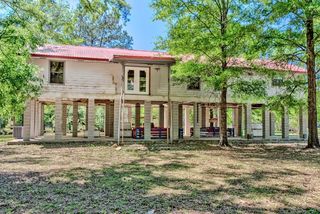 1200 Sweetwater St, Vidor, TX 77662