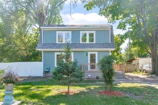 1827 W  Holmes Rd, Lansing, MI 48910