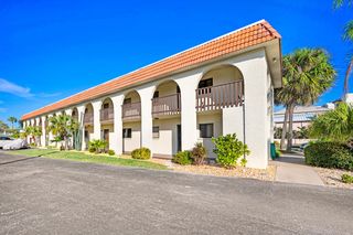 6655 Ridgewood Ave #104, Cocoa Beach, FL 32931