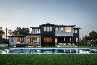 13010 E  Sunset Dr, Los Altos Hills, CA 94022