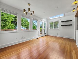 6528 12th Ave NW, Seattle, WA 98117