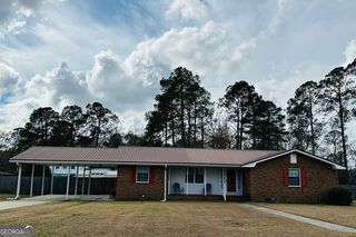 60 E  Bruce St, Mc Rae, GA 31055