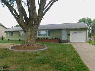 110 Valley View Dr, Schleswig, IA 51461