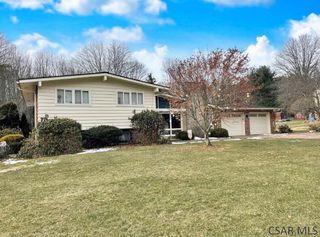 153 Kerry Ct, Johnstown, PA 15905