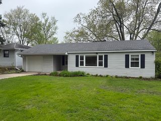 1310 S  Sumner St, Wheaton, IL 60189