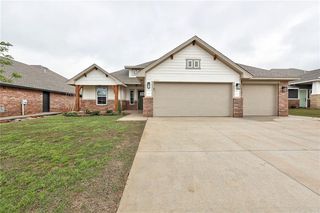 2909 SE 24th St, Moore, OK 73160