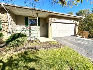 65 Grand Village Ct SW #40, Grandville, MI 49418