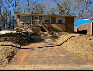 207 Herbert St, Spartanburg, SC 29301