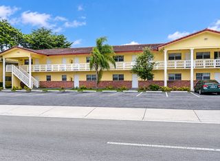 3800 Riverside Dr #13, Coral Springs, FL 33065