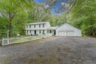 165 Stone Dam Rd, Glocester, RI 02857