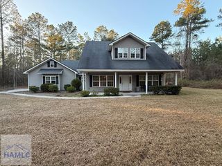 155 Barrington Ferry Rd, Riceboro, GA 31323