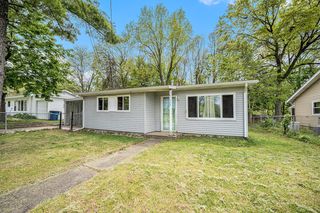 1406 Barclay Dr, Kalamazoo, MI 49004
