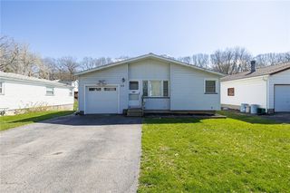 55 Keating Dr, Rochester, NY 14622