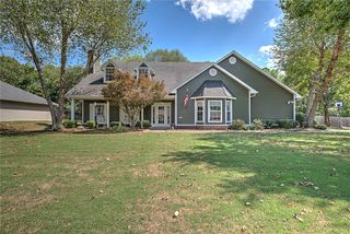 1844 N  Buckley Dr, Fayetteville, AR 72701