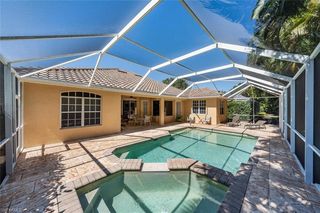 436 Crestwood LN, Naples, FL 34113