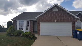 205 Runway Dr, Saint Clair, MO 63077