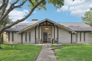 7741 El Santo Ln, Dallas, TX 75248