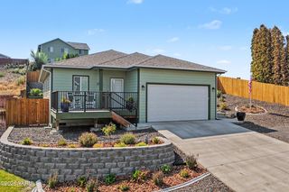 1708 W  Naches Ave, Selah, WA 98942