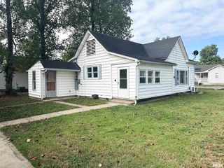 400 S  23rd St, Herrin, IL 62948
