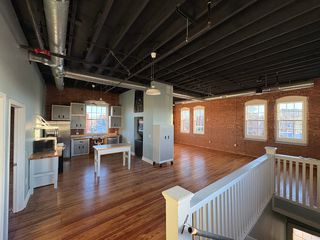 103 s Main, Street, SC 29691