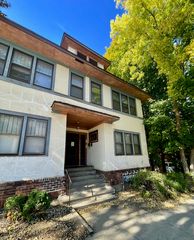 426 S  4th St #1/2, Mankato, MN 56001