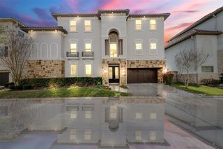 908 Amelia St, Sugar Land, TX 77478
