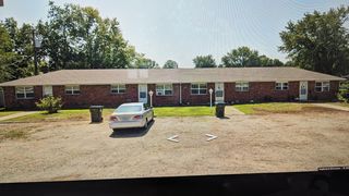 1002 -1004 1004 Sunset Drive, Aurora, MO 65605