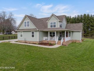 673 Open Range Rd, Crossville, TN 38555