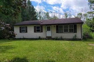 8120 Vallance Rd #8140, Le Roy, NY 14482