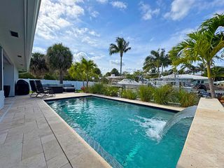 106 Periwinkle Dr, Hypoluxo, FL 33462