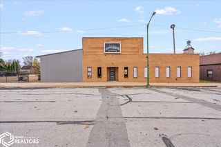 508 W  Market St, Steamboat Rock, IA 50672