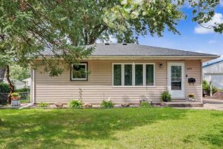 1100 Sheerer Ave, Waterloo, IA 50701