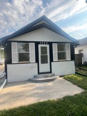 1725 Avenue G, Council Bluffs, IA 51501