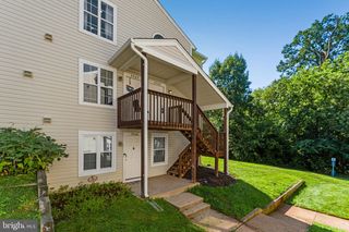 9462 Scarlet Oak Dr, Manassas, VA 20110