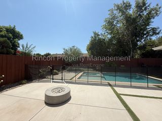 13106 Knotty Pine St, Moorpark, CA 93021