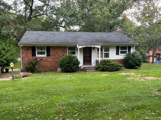 4998 Osseo Dr, Clarkston, MI 48348
