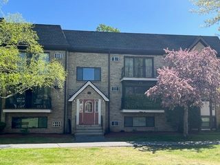 293 Pawtucket Blvd #3, Lowell, MA 01854