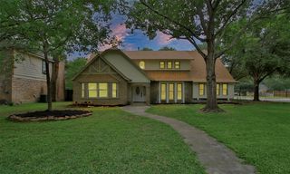 213 Prince Of Wales St, Conroe, TX 77304
