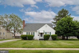 932 Sherwood St, Hanover, PA 17331