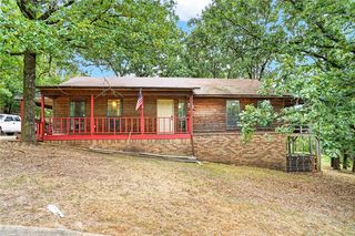 32 Abbey Rd, Russellville, AR 72802