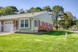 20 Monticello Drive #B, Manchester Township, NJ 08759
